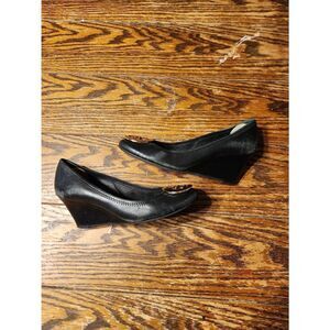 Tory Burch "Sophie" Black Leather w/Gold Reva Logo Wedge Heel Pumps Size 7